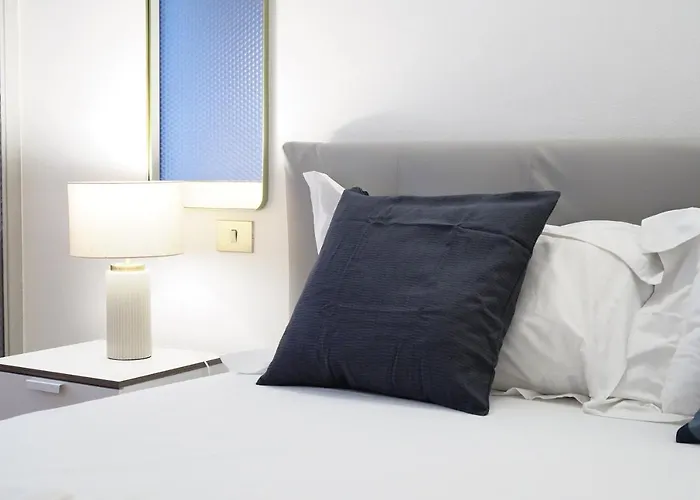 Apartment Mila Alessi Milan